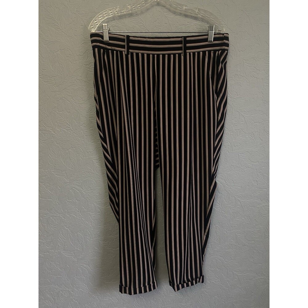 Torrid Size 0 Large 12 Pull On Ankle Pants G23